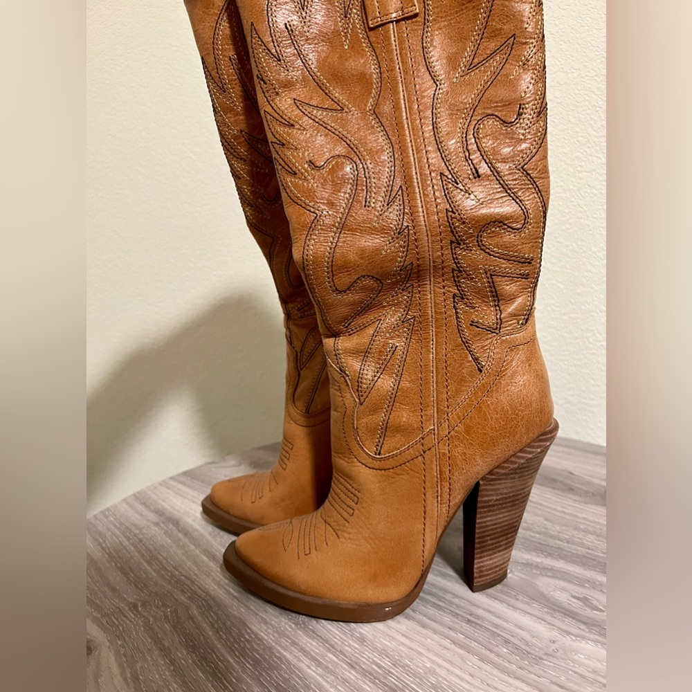 Hard to find! Original Jessica Simpson Cowboy Boots